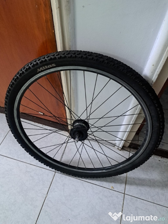 Rota de 28 inchi cu dinam