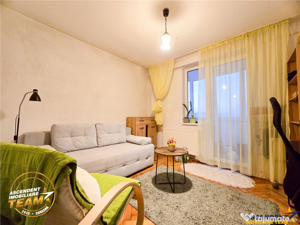 Film Tur 3D! Central,decomandat,2bai, 2balcoane,luminatie E.