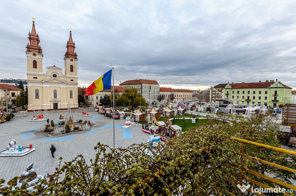 Apartament în Piața Catedralei, cu priveliște frumoasă