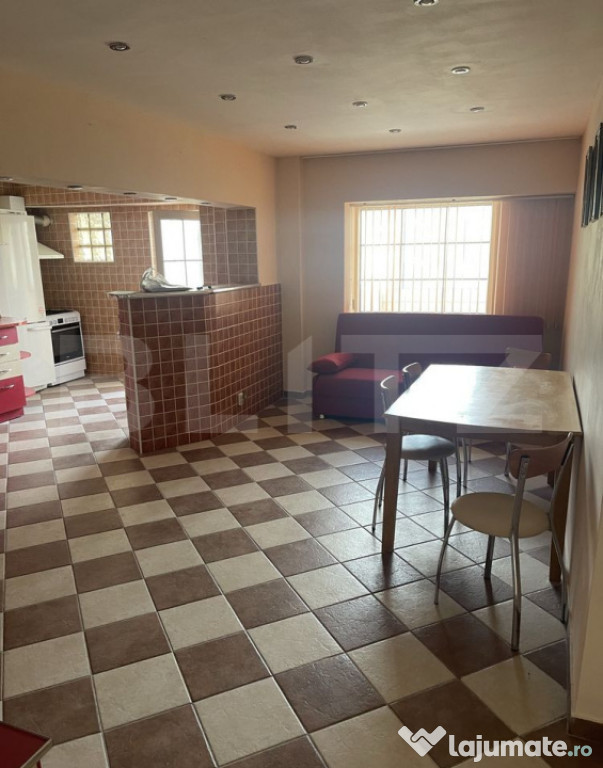 Inchiriere apartament 4 camere | zona Alexandru cel Bun |