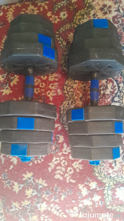 Vand 2 seturi greutati gantere pentru fitness si bodybuilding