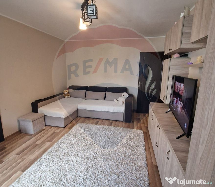 Apartament cu 2 camere de vânzare - zona linistita