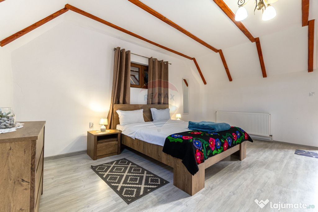 Casă / Vilă cu 7 camere de vânzare