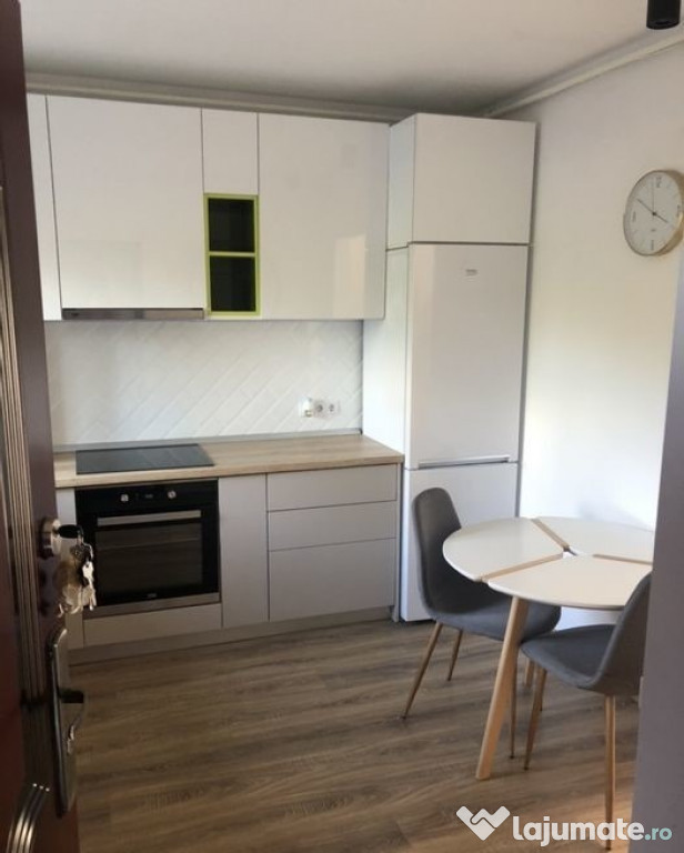 Garsoniera de inchiriat zona Andronache