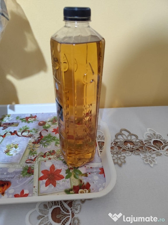 Pălincă de prune cu pere