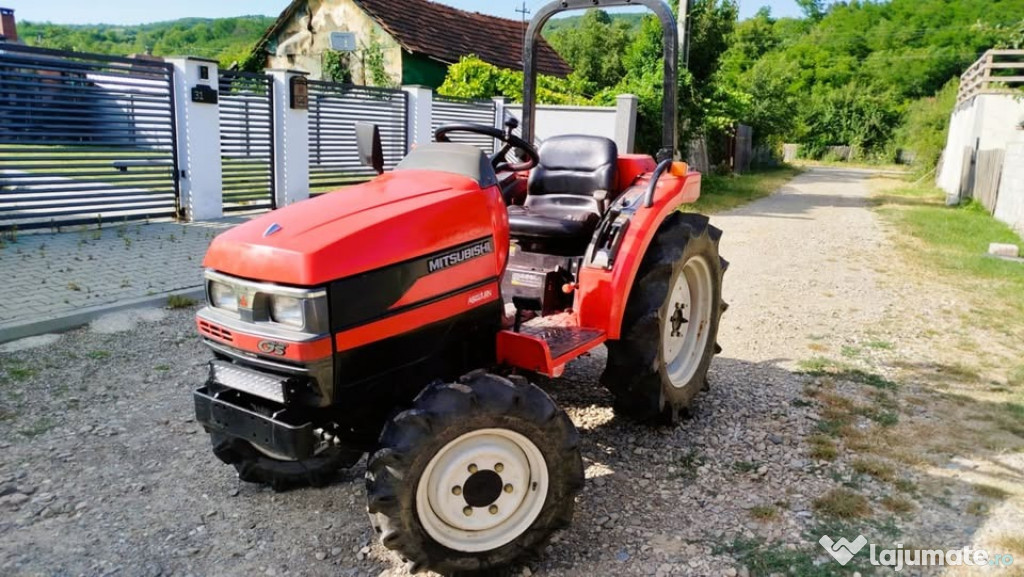 Tractor Mitsubishi mt240