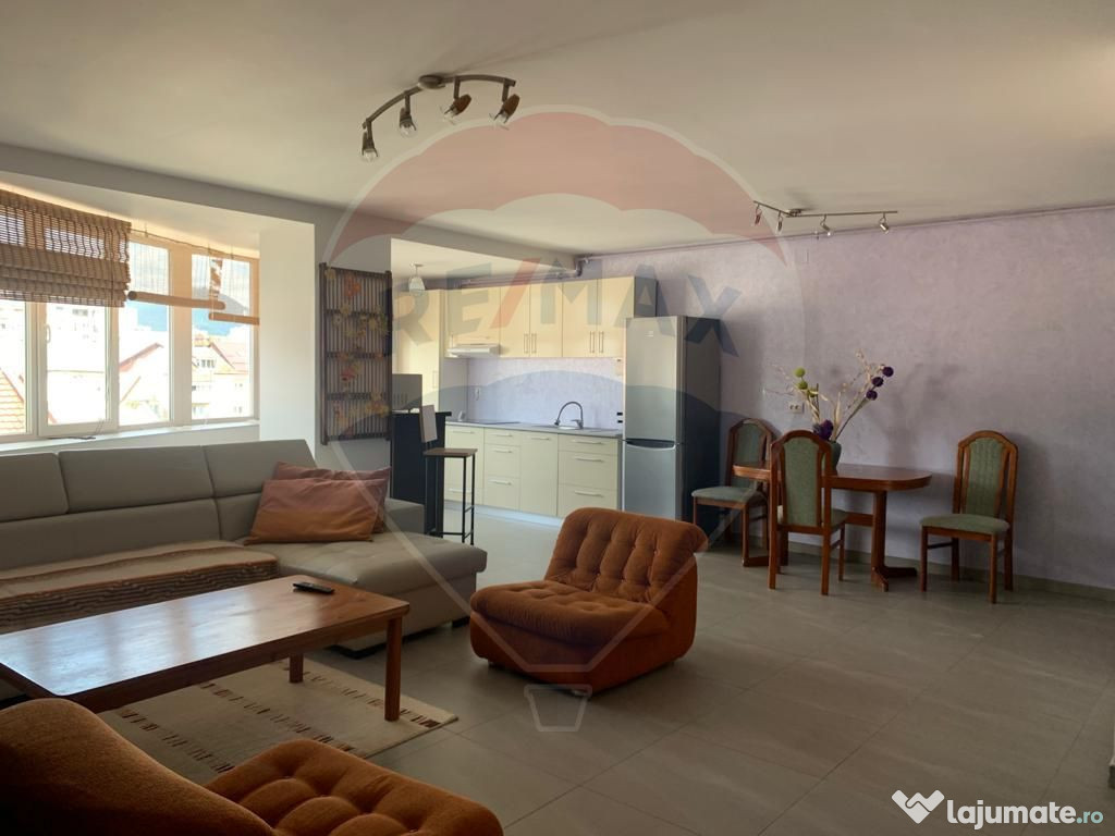 Apartament cu 3 camere de închiriat strada Transilvaniei