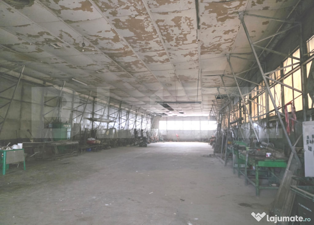 Teren 2.412 mp cu hală 600 mp – front 32,5 m, acces direc