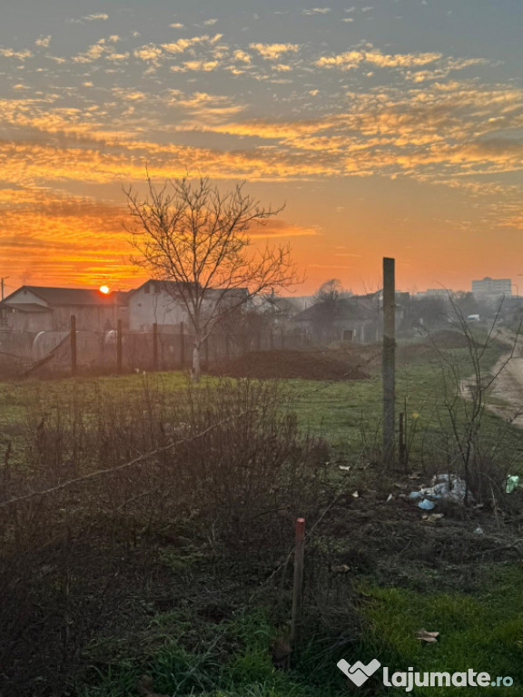 Teren intravilan 640 mp, deschidere 20 m, Bariera Valcii, ap