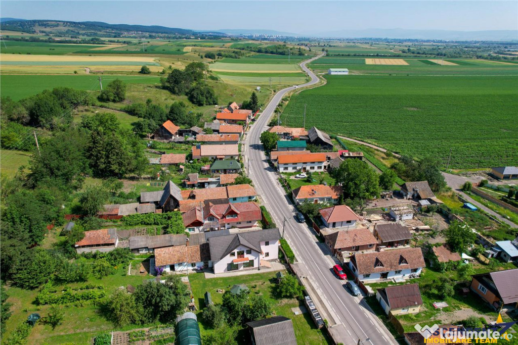 Casa armonios compartimentata, 834 mp teren, Ilieni, Covasna