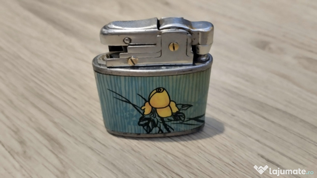 Bricheta vintage anii '60 - '70