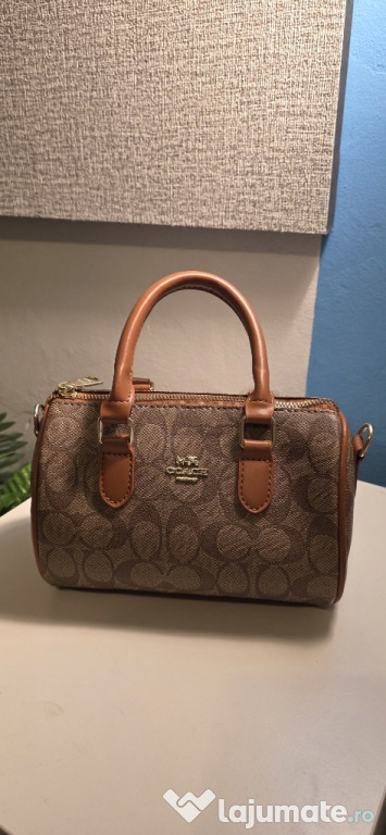 Geanta premium de culoare maro coach