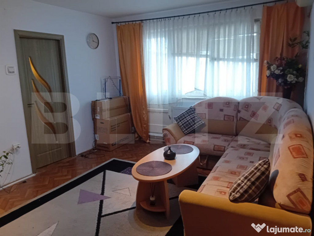Apartament 3 camere, 53 mp, zona Spitalul Judetean