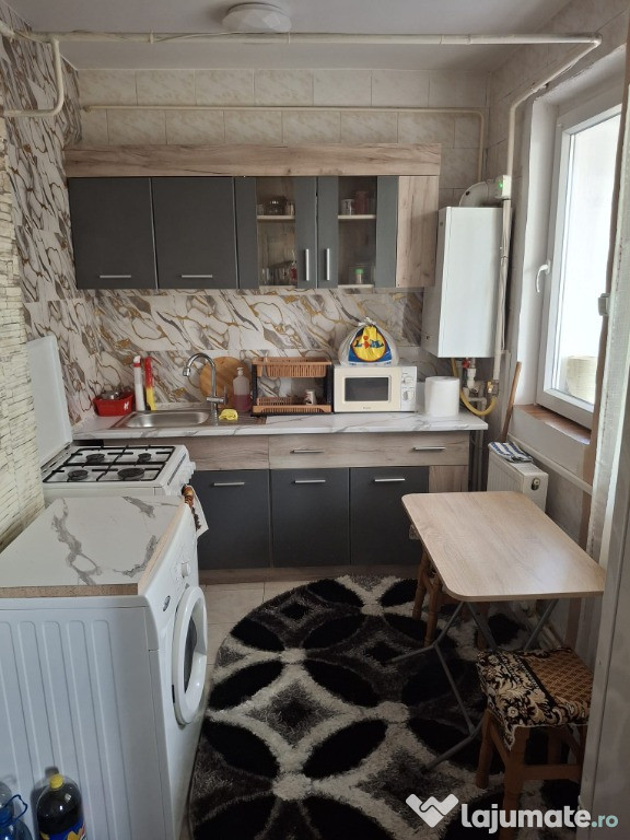 Tataras - in spatele Postei- apartament 2 camere ND -