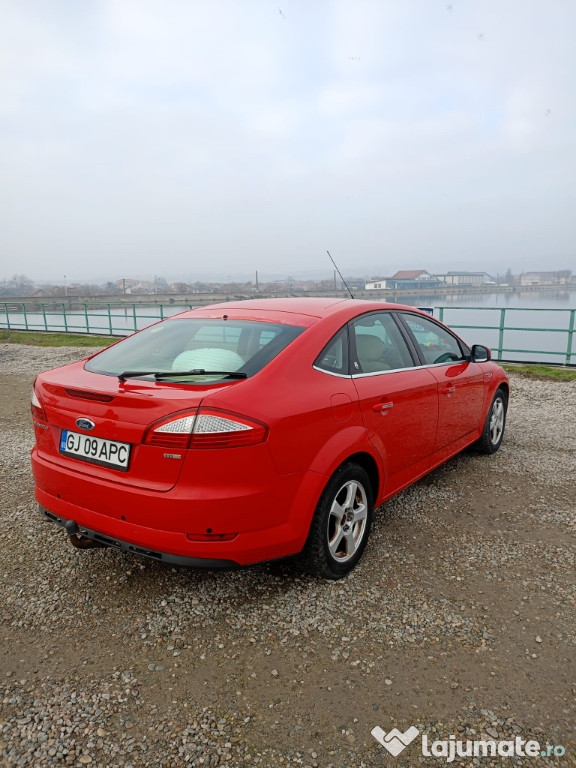 Vând Ford Mondeo Ediție Ghia