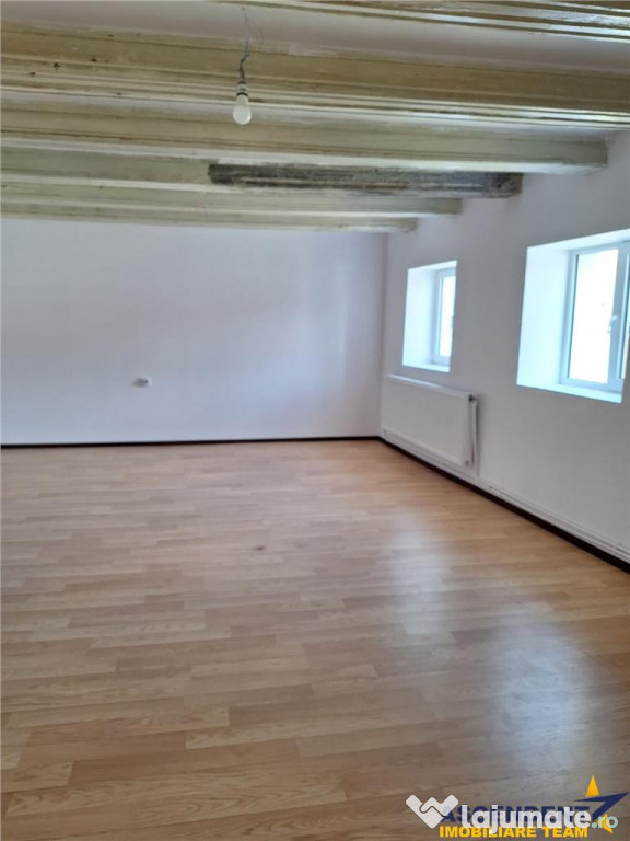 Casa de inchiriat, rezidential spatiu birouri, Ghimbav-Cent