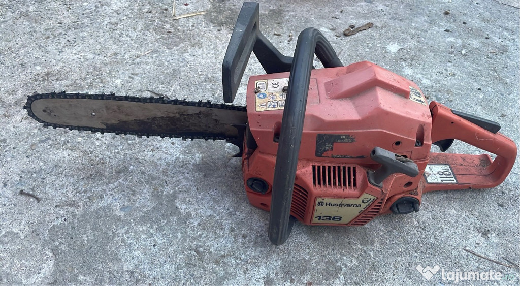 Motoferastru Husqvarna 136 defect, nu porneste