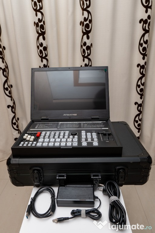 Avmatrix PVS0615U Switcher Portabil cu 6 Canale cu Display de 15.6"