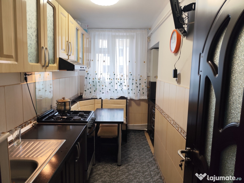 Vând apartament 2 camere