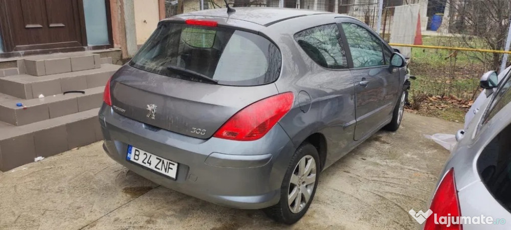 Dezmembrez Peugeot 308 Coupe 1.6 turbo 5FX 155 cai An 2010 112.000 km