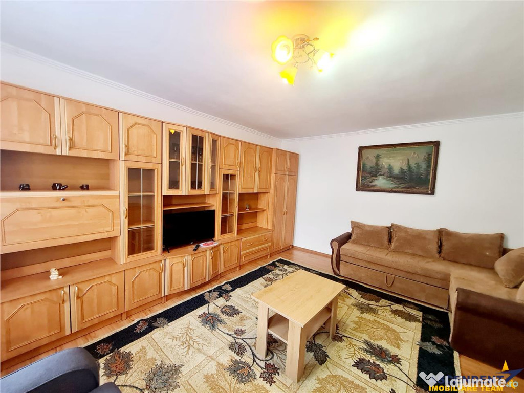 Corp de casa, proprietate tip studio, gata de mutat, Central