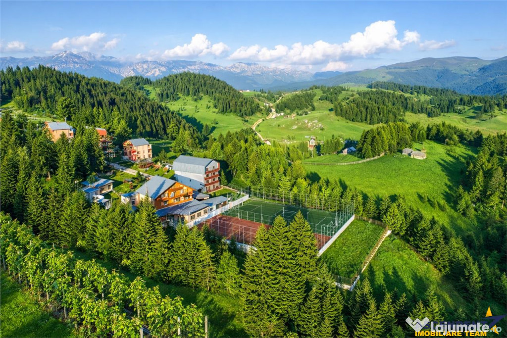 Complex turistic cu privelisti picturale,apa curativa,aer pu