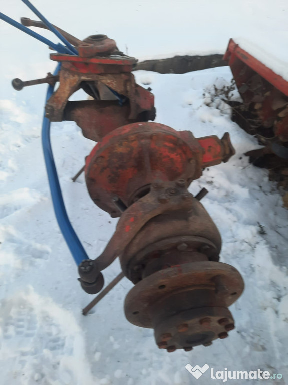 Vând punte față UTB 651 4x4