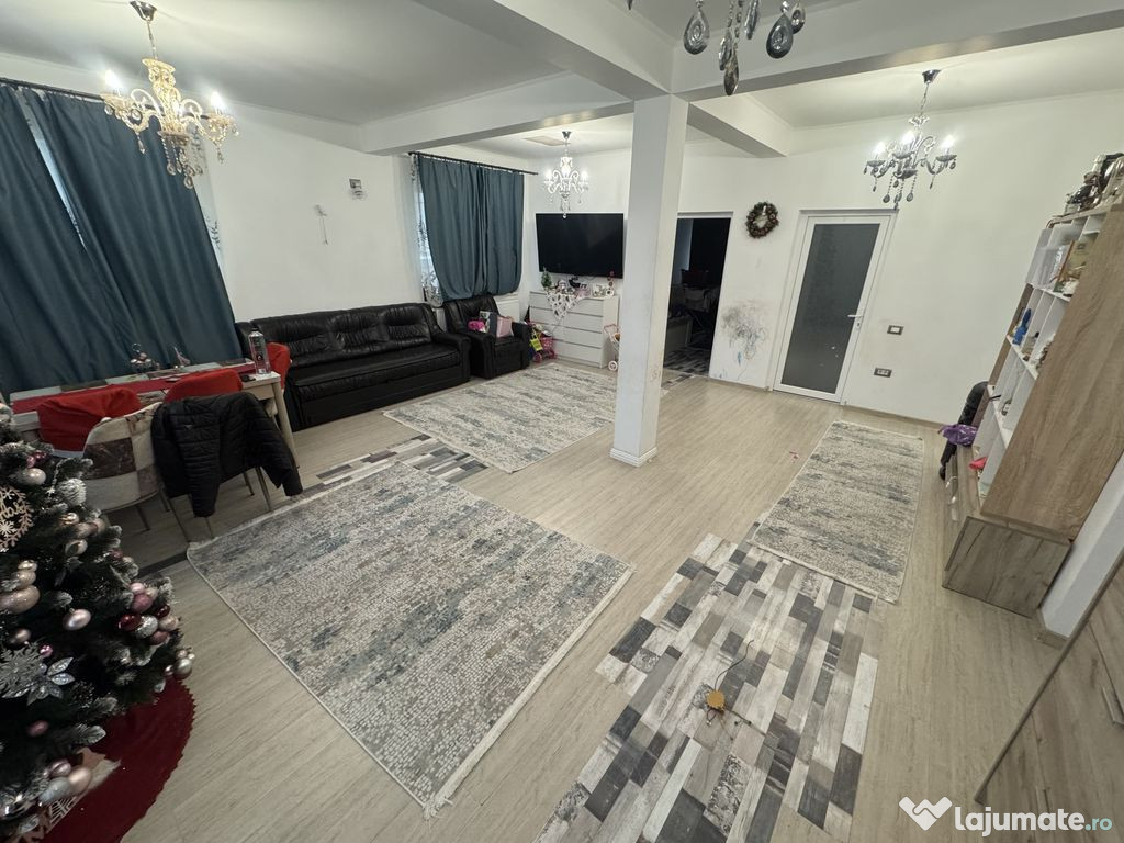 Casa 3 camere cu Mansarda zona Tineretului Ovidiu