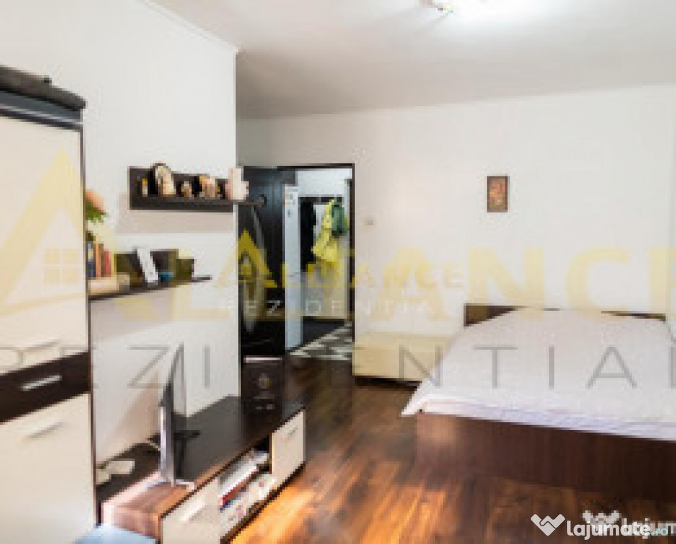 Garsoniera ~ 33 mp ~ { Strada Luica }