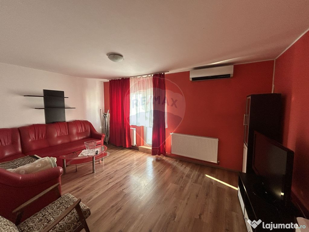 Apartament cu 2 camere de închiriat în zona Central