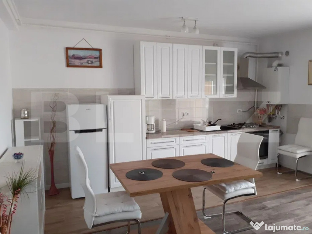 Apartament 2 camere, 57mp, parcare, zona Teilor