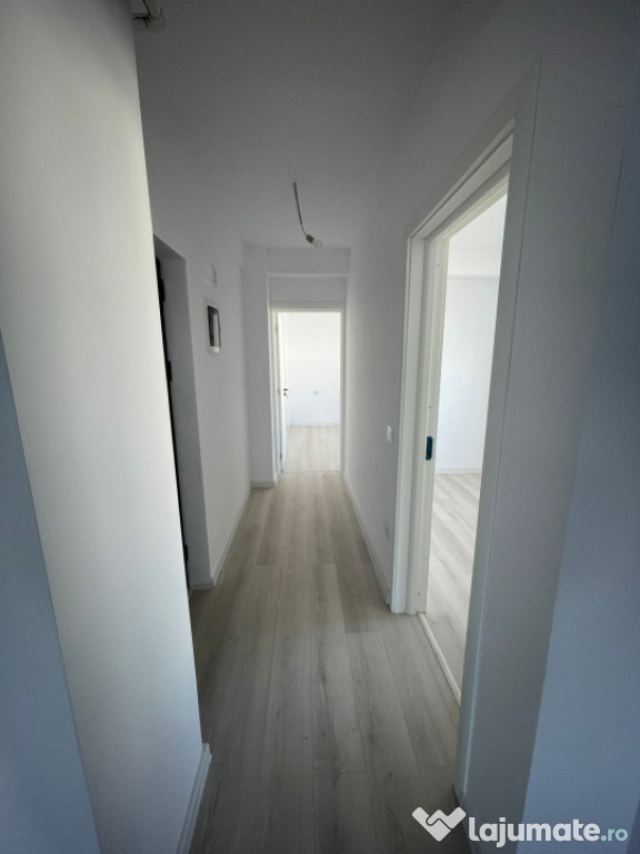 Apartament 3 camere, finisat la cheie, loc de parcare inclus