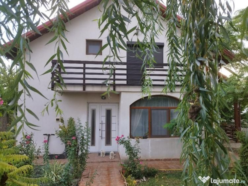Casă P+M de vânzare în Șendreni – 162 mp, teren 700...