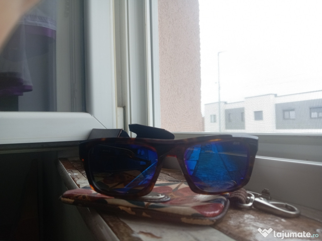 Ochelari de soare pentru femei Berluti Paris