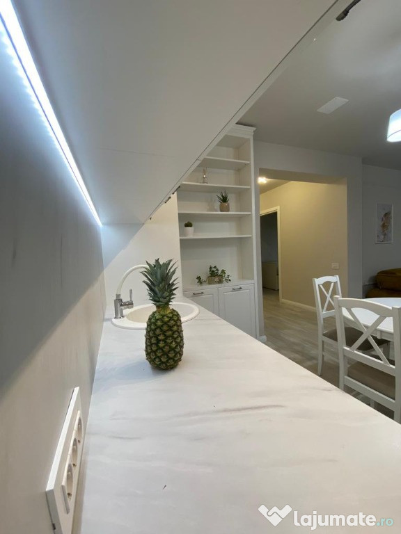 Inchiriez Ap 3 camere in Complex Core Timpuri Noi