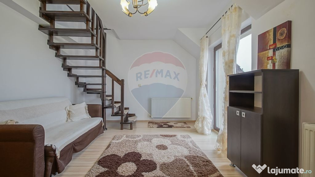 Apartament 3 camere pe două niveluri, cu parcare, Cartie...