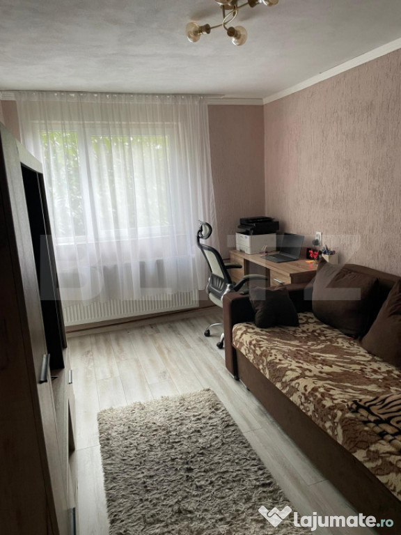 Garsoniera de vanzare, 20 mp, zona Velenta