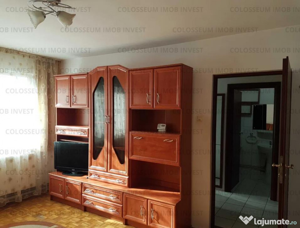 Garsoniera decomandata - zona Garii