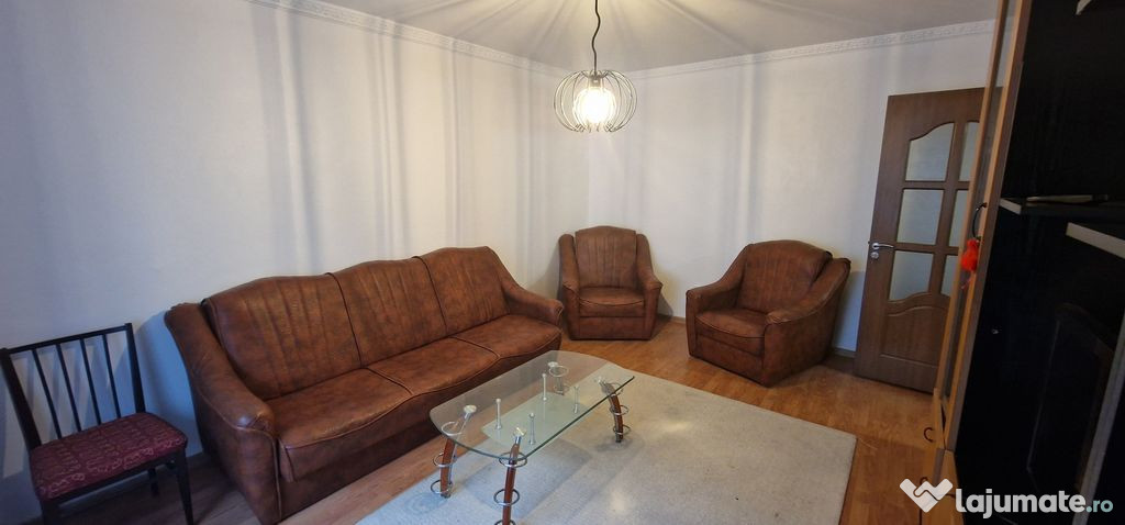 Inel 2 , 3 camere decomandate, etajul 1