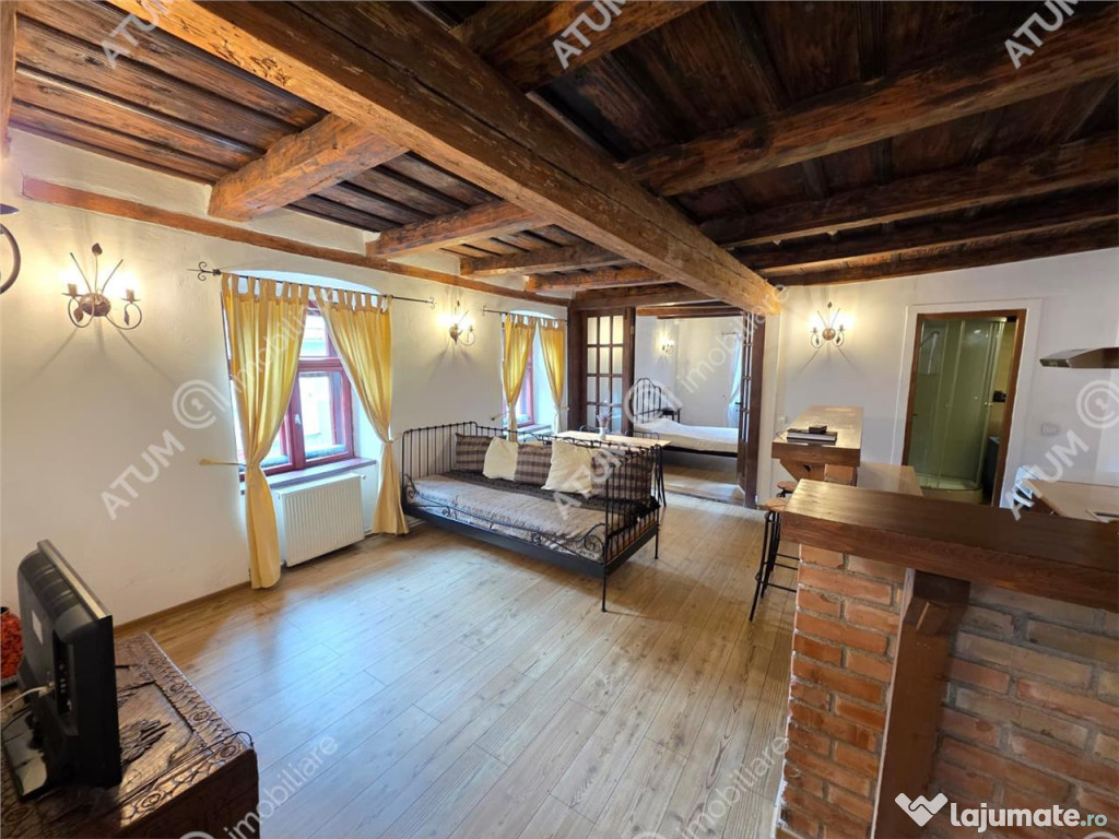 Apartament cu 3 camere decomandate in Centrul Istoric din Si