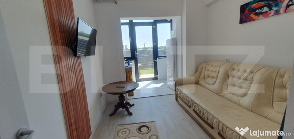 Apartament de 2 camere, Curte, Ac, Centrala, Parcare, Zona M
