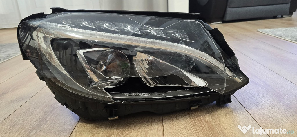 Far Mercedes c class W205