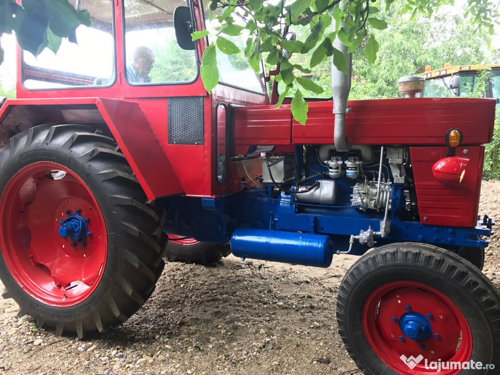 Tractor U650 (Reconditionat total)