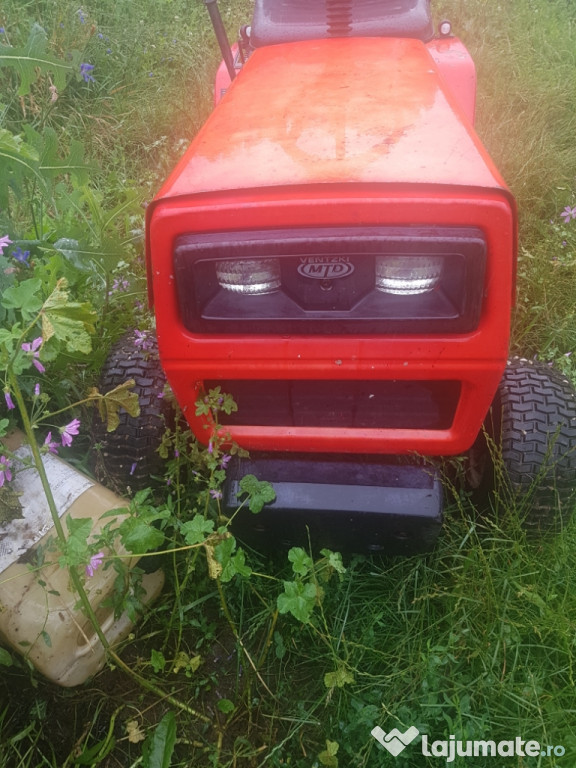 Tractoras de gazon cu electromotor defect