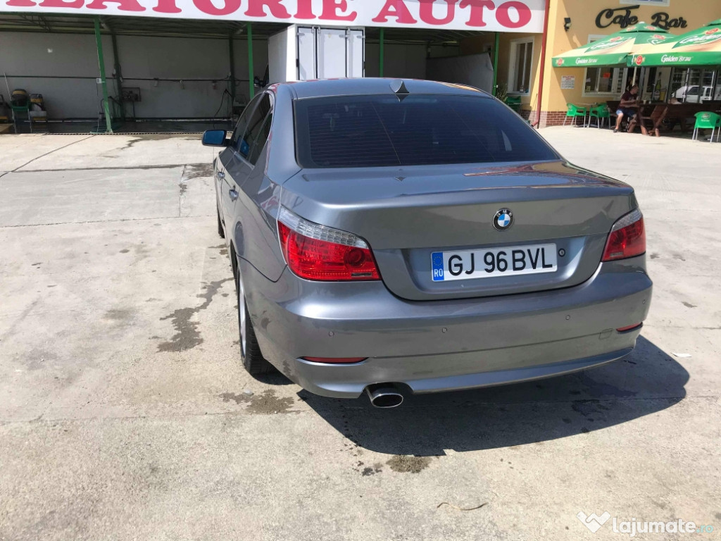 Dezmembrez bmw 520 2008