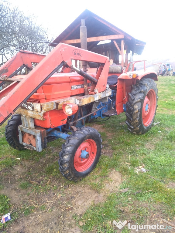 Tractor UTB 445