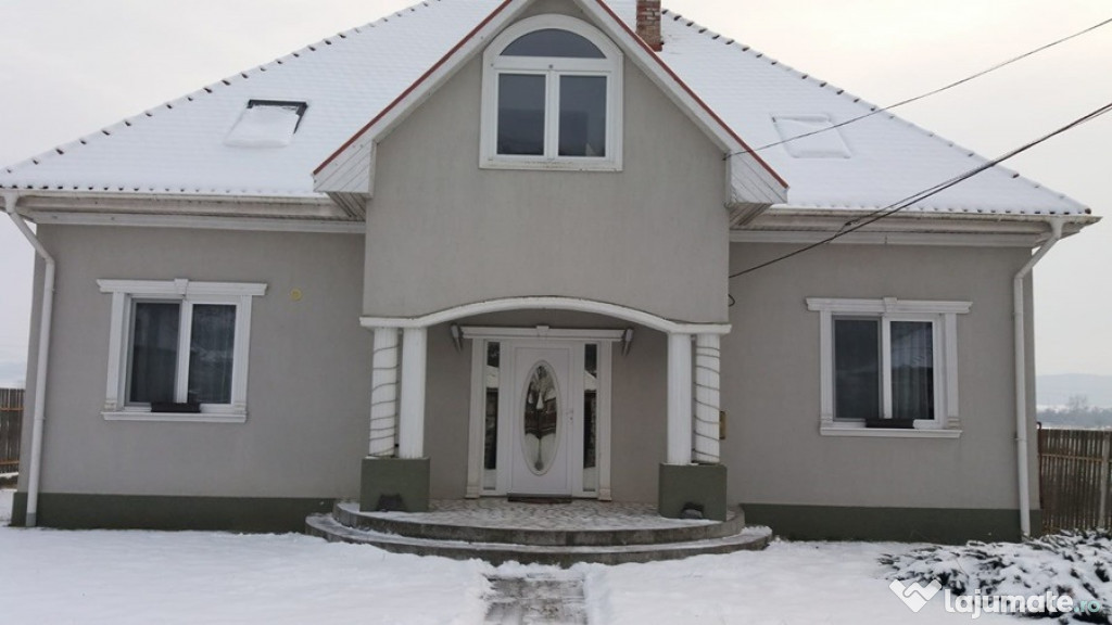 Casa Mures, Fantanele