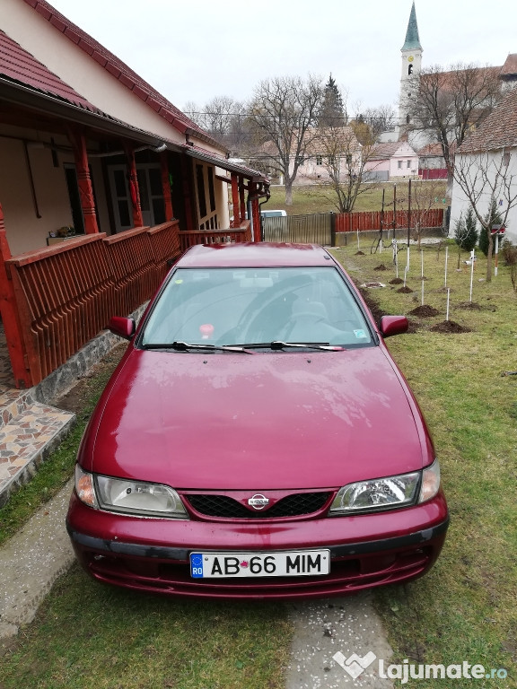 Nissan Almera