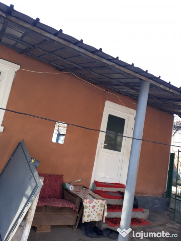 Casă sat Poroina com. Șimian Mehedinti