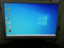 Calculator și monitor